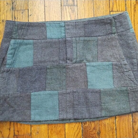 American Eagle Outfitters plaid mini skirt 10 - Picture 12 of 16